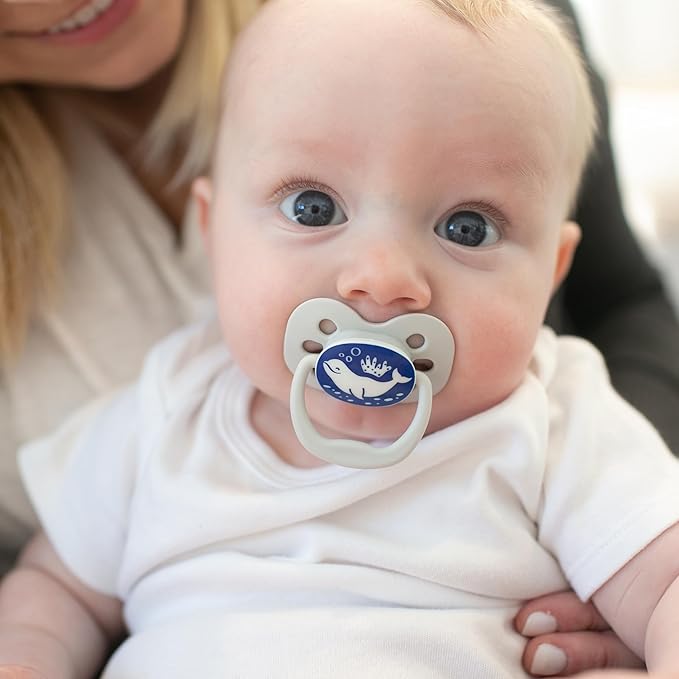 Dr. Brown's Advantage Glow-in-The-Dark Baby Pacifier, Fully Symmetrical Soother with Soft Silicone Bulb, Blue Sunrise-Blue Ocean, 0-6m, BPA Free, 4 Pack