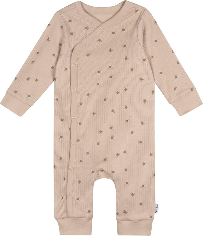 Gerber unisex-baby 9-piece Baby Gift Set for Newborn Boys & Girls – Premium Cotton Baby Essentials Layette Set