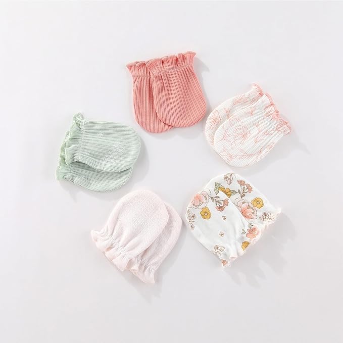 15 Pack Infant Hats Gloves Socks Unisex Baby Boy Girl Accessories Set Cotton New Born Caps Mittens