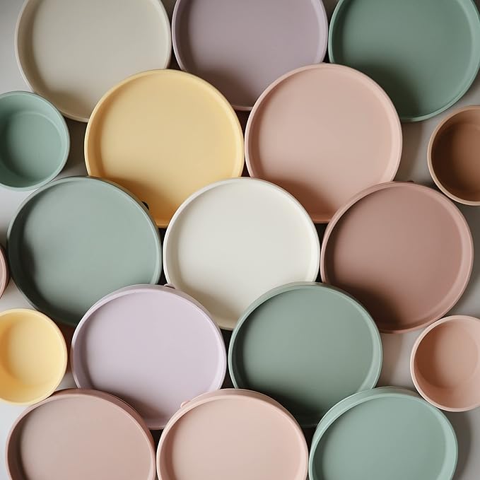 mushie Classic Silicone Suction Plate | BPA-Free Non-Slip Design (Soft Lilac)