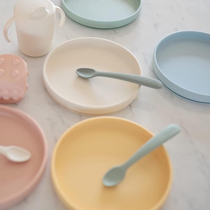 mushie Classic Silicone Suction Plate | BPA-Free Non-Slip Design (Ivory)