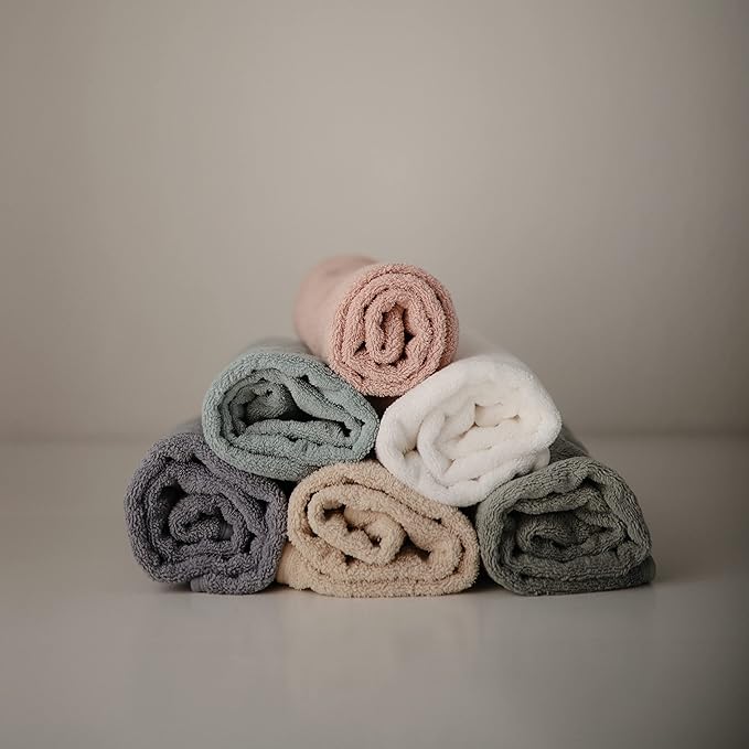 mushie Baby Hooded Towel | Organic Cotton (Fog)