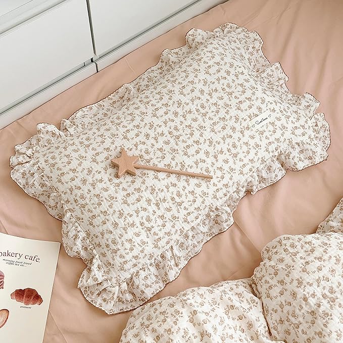 AOJIM Cotton Muslin Kids Toddler Pillowcase with Camellia Pattern Super Soft Baby Crib Pillowcase with Ruffle Edge, Machine Washable Floral Nursery Pillowcase for Boys Girls, Kids Room Decor, 26*20''